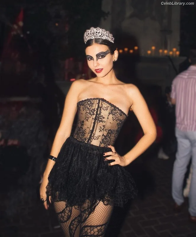 Victoria Justice photo 19 of 3442