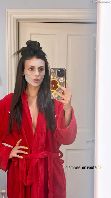 Victoria Justice photo 20 of 3442