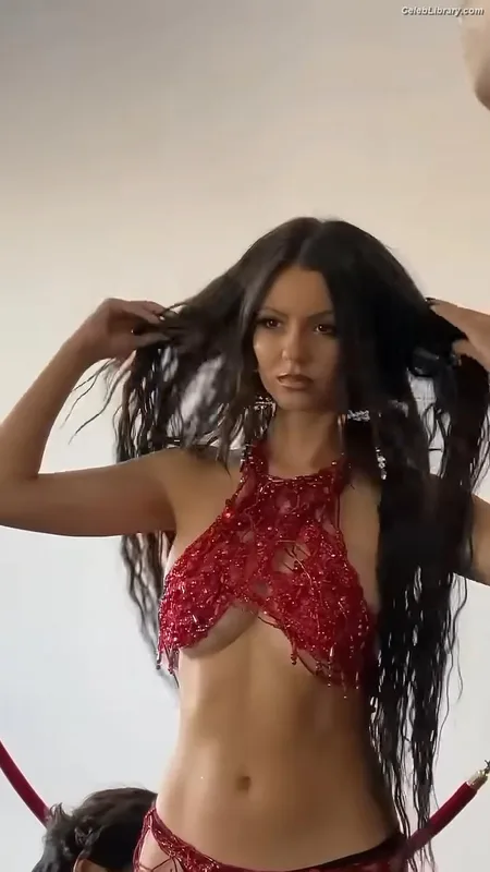 Victoria Justice photo 22 of 3442