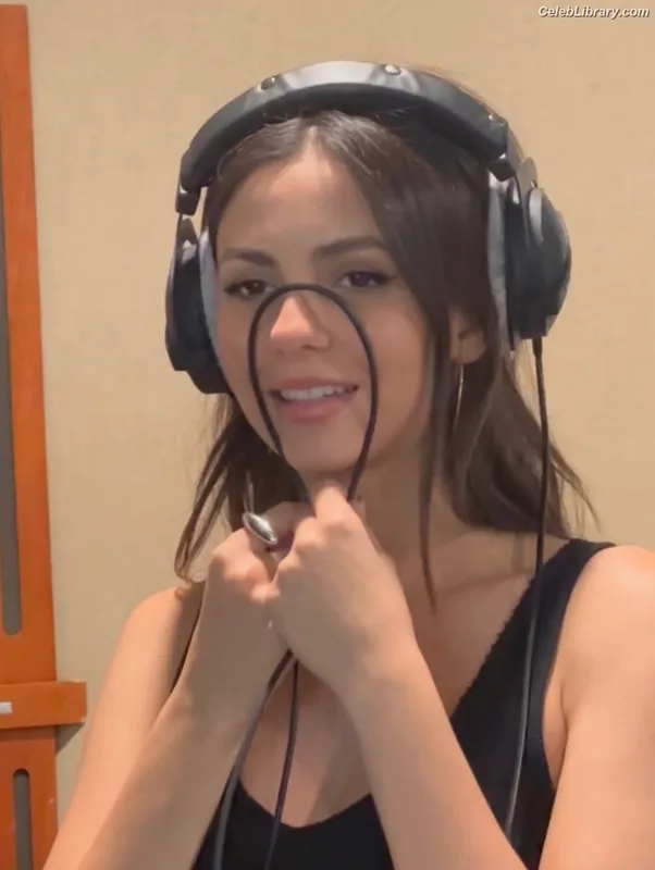 Victoria Justice photo 13 of 3442