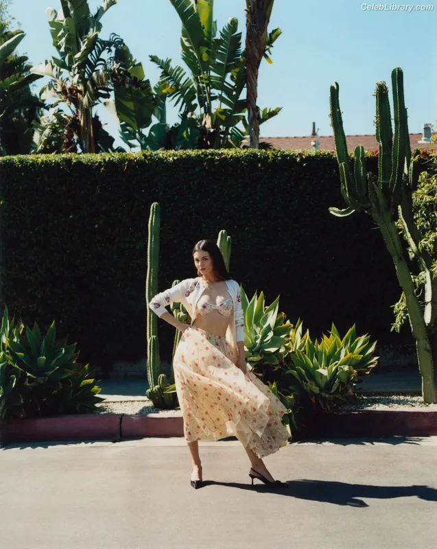 Victoria Justice photo 12 of 3442