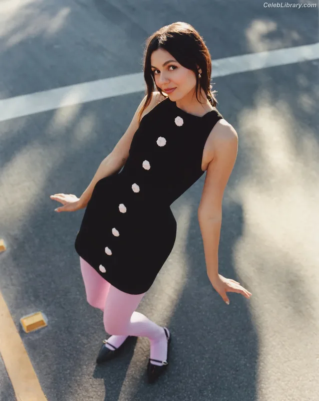 Victoria Justice photo 16 of 3442
