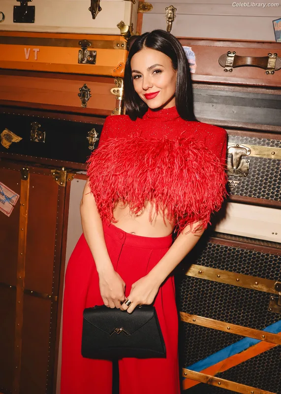 Victoria Justice photo 23 of 3442