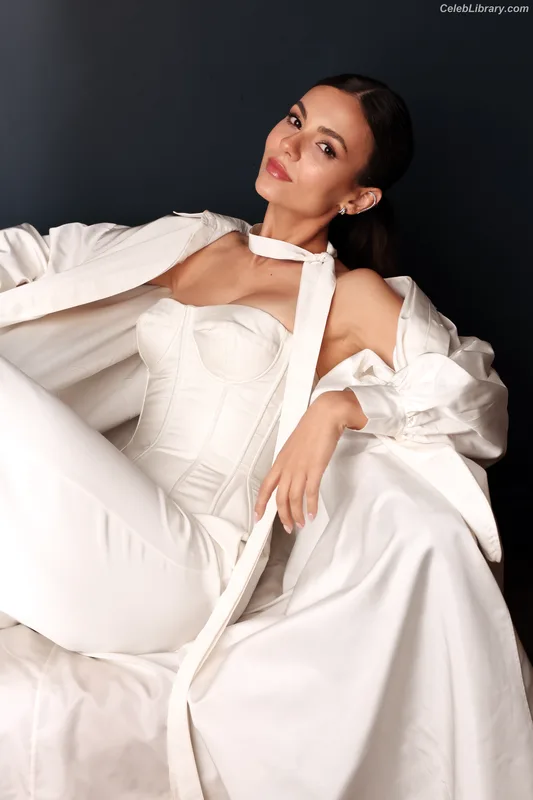 Victoria Justice photo 17 of 3442