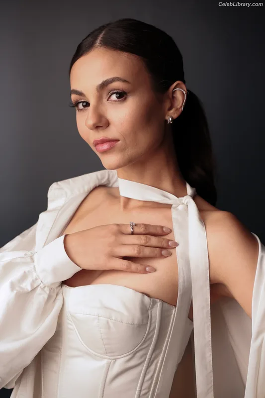 Victoria Justice photo 20 of 3442