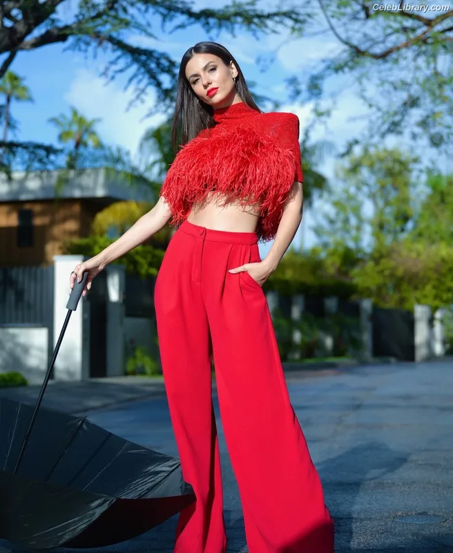 Victoria Justice photo 18 of 3442