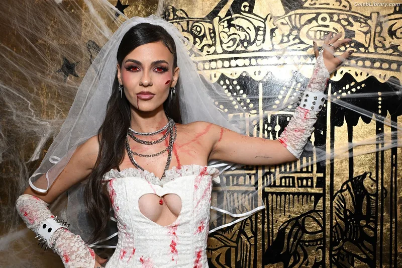 Victoria Justice photo 11 of 3442