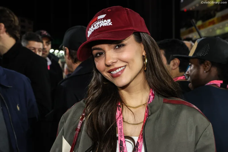 Victoria Justice photo 2 of 3442