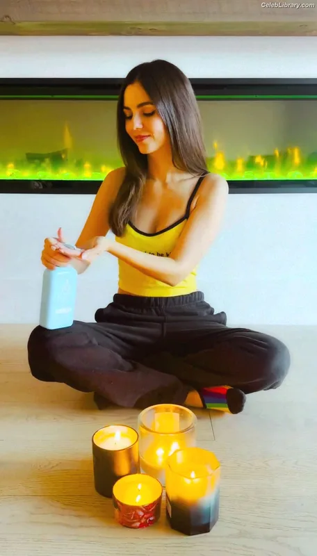 Victoria Justice photo 7 of 3442