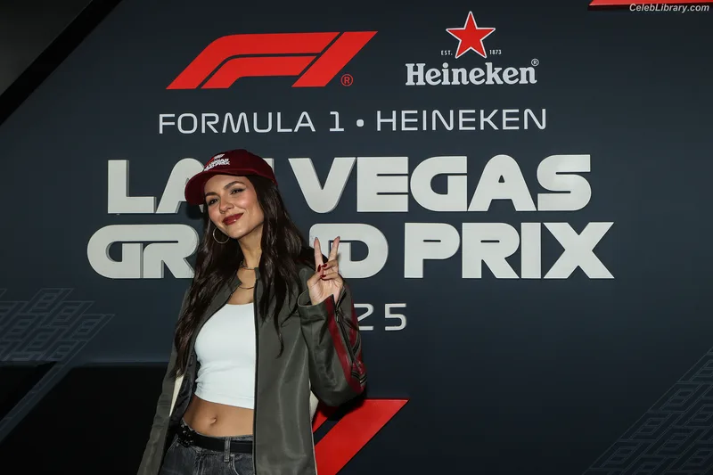 Victoria Justice photo 2 of 3442