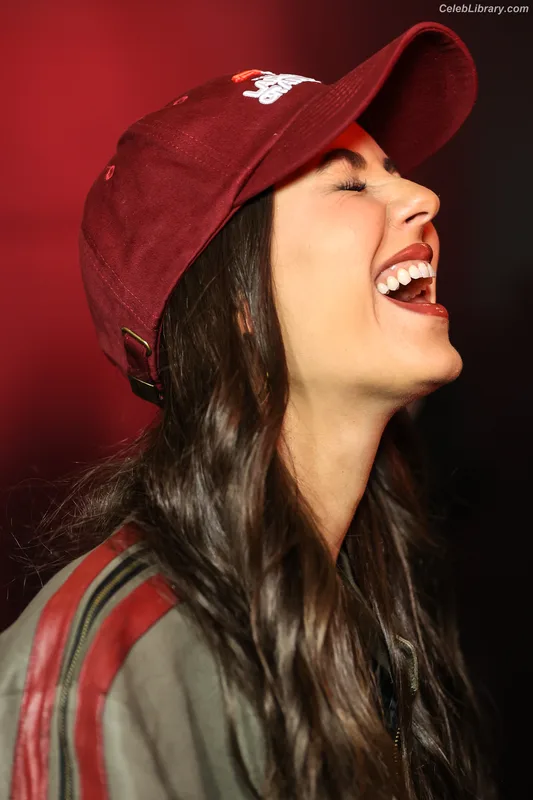 Victoria Justice photo 5 of 3442