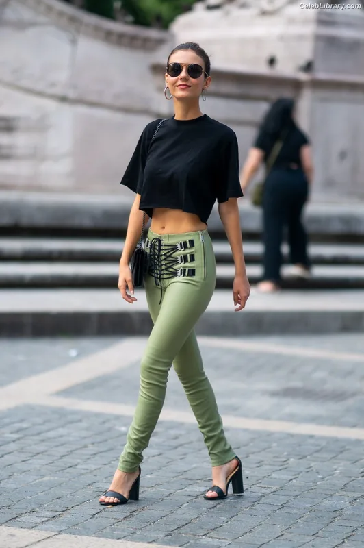 Victoria Justice photo 19 of 3442