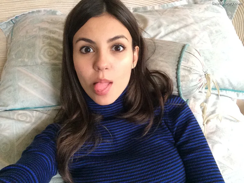 Victoria Justice photo 2 of 3442