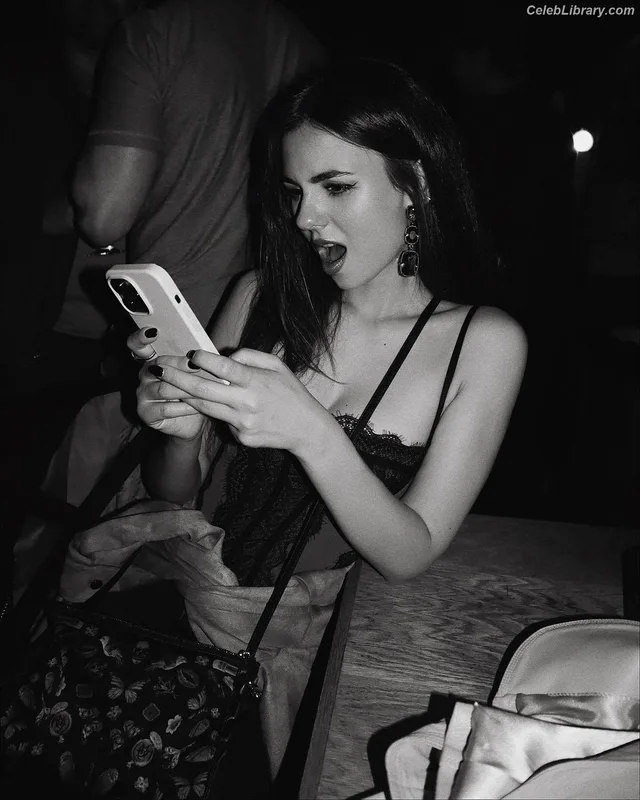 Victoria Justice photo 15 of 3442