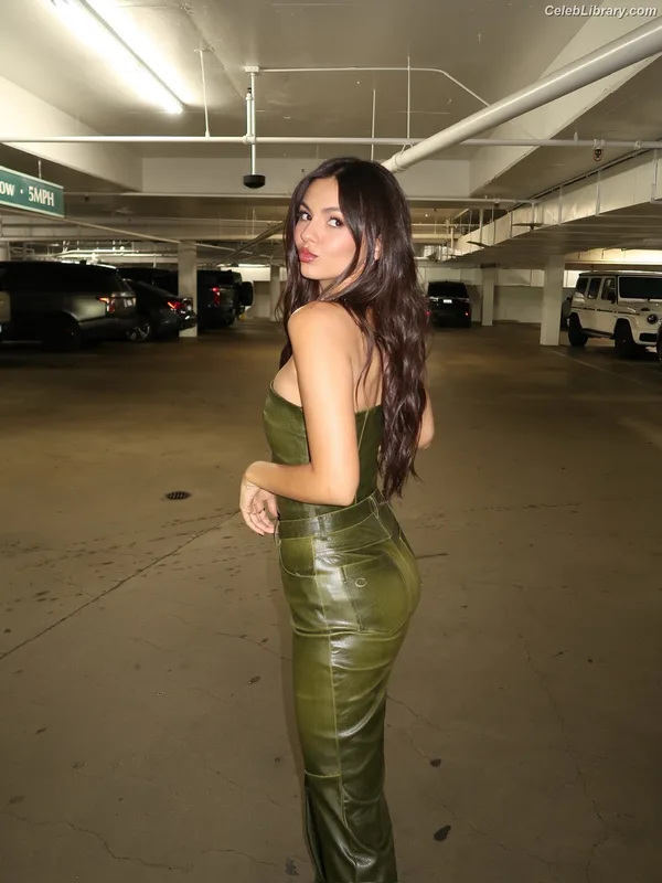 Victoria Justice photo 24 of 3442