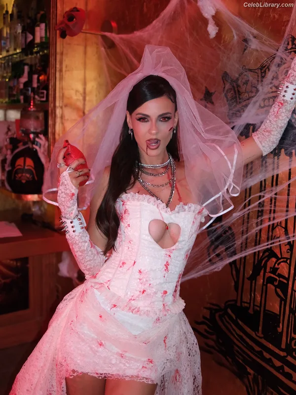 Victoria Justice photo 6 of 3442