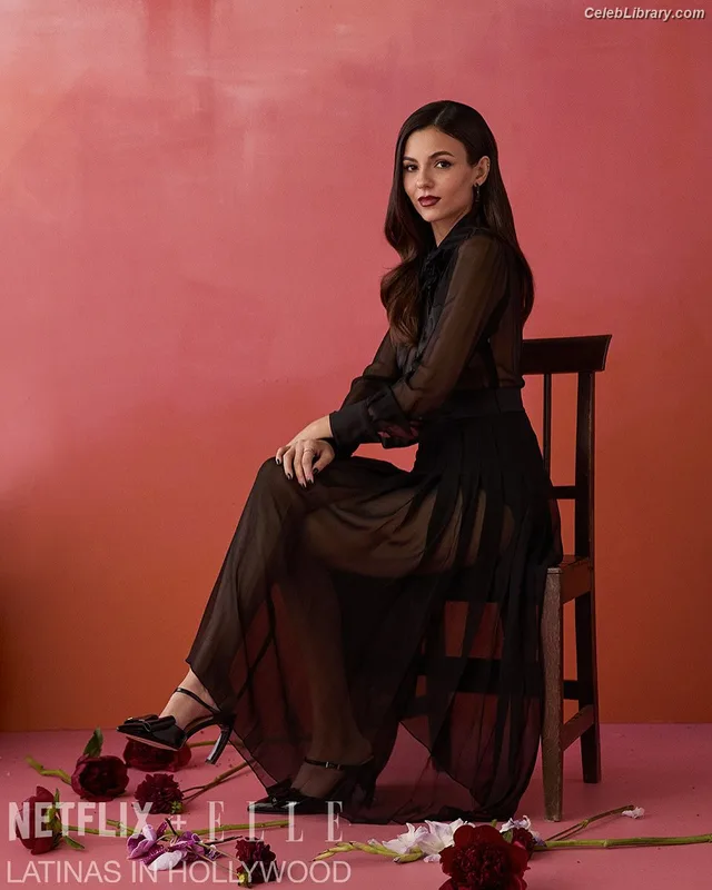 Victoria Justice photo 10 of 3442