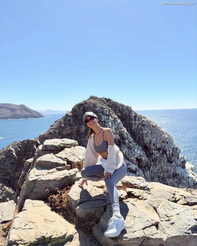 Victoria Justice photo 17 of 3442