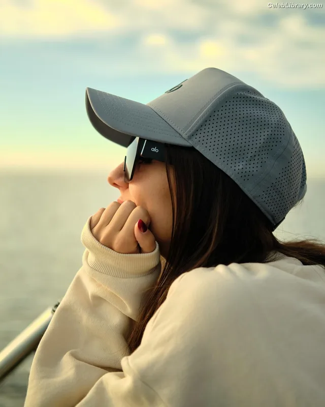 Victoria Justice photo 19 of 3442