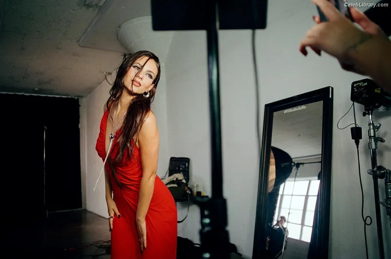 Victoria Justice photo 11 of 3442