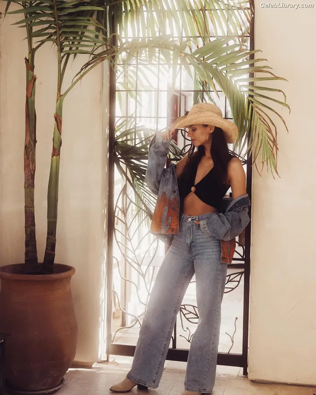 Victoria Justice photo 20 of 3442
