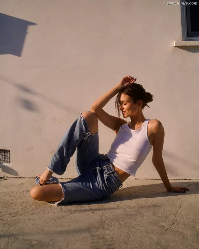 Victoria Justice photo 6 of 3442