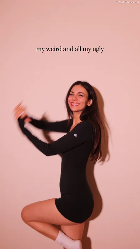 Victoria Justice photo 17 of 3442