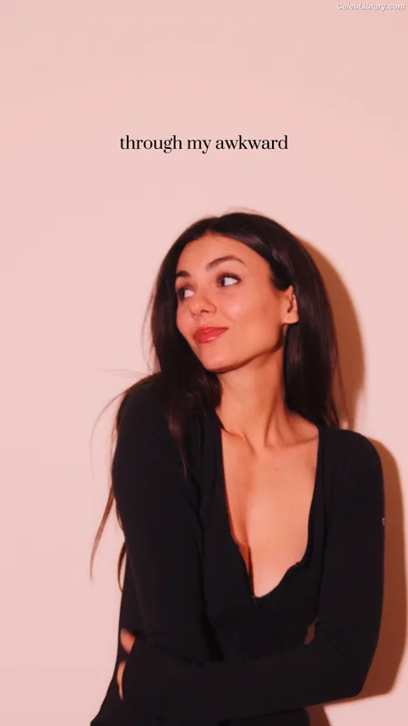 Victoria Justice photo 22 of 3442