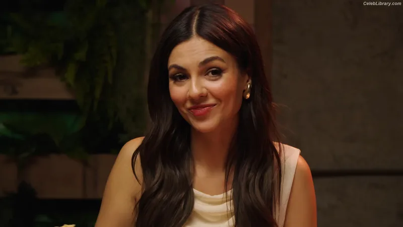 Victoria Justice photo 13 of 3442