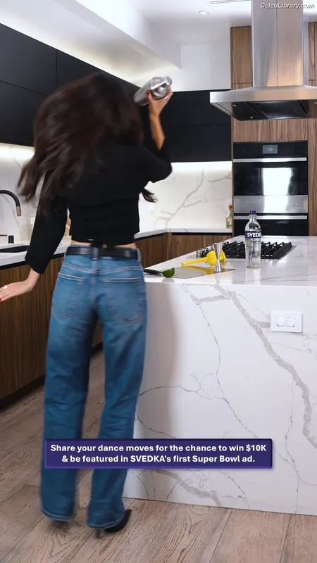 Victoria Justice photo 24 of 3442