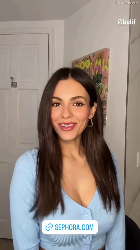 Victoria Justice photo 13 of 3442