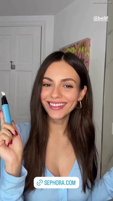 Victoria Justice photo 15 of 3442