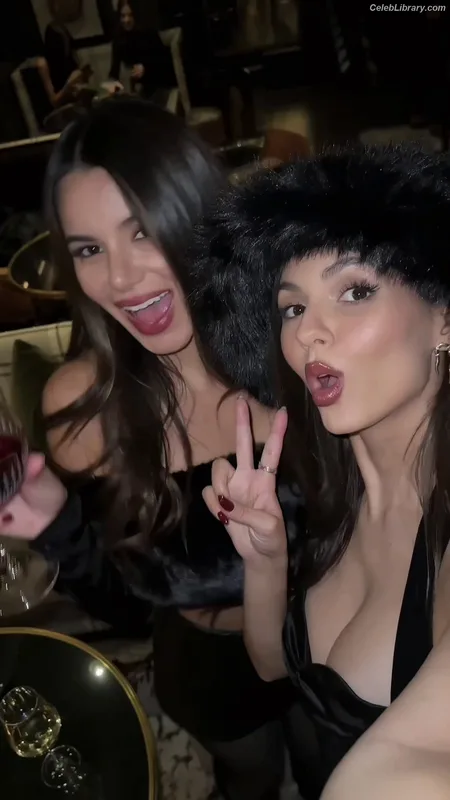 Victoria Justice photo 3 of 3442