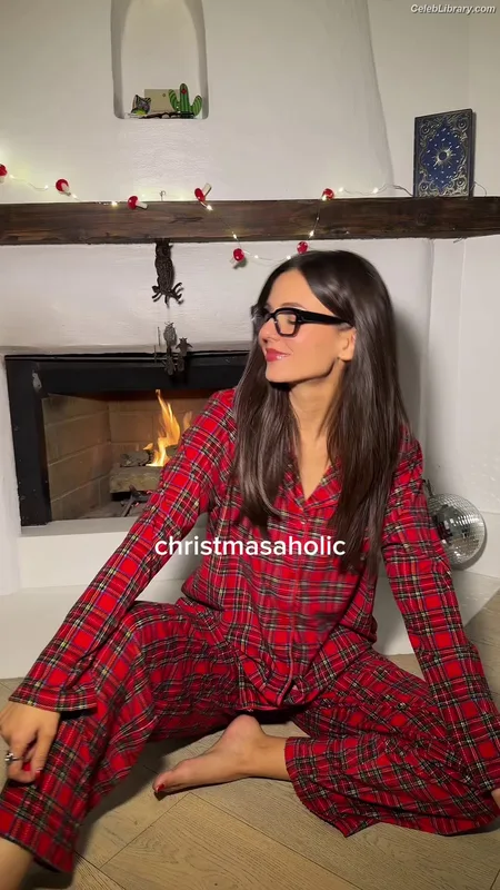 Victoria Justice photo 8 of 3442