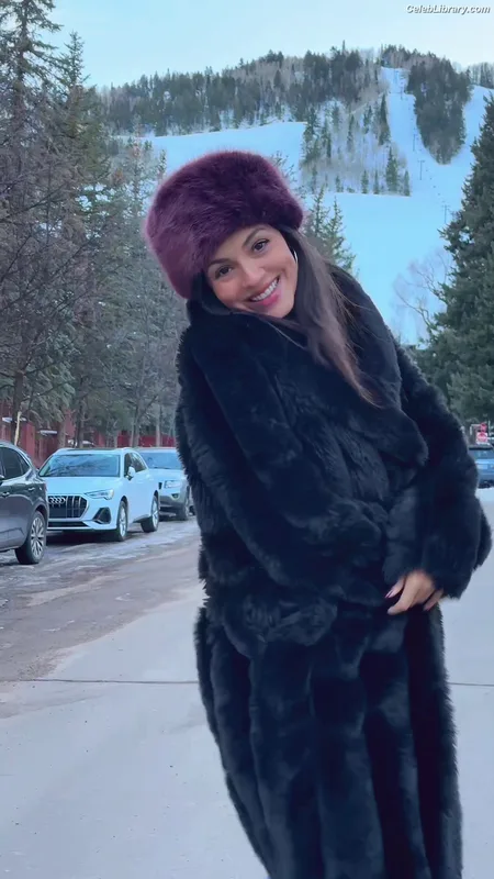 Victoria Justice photo 5 of 3442