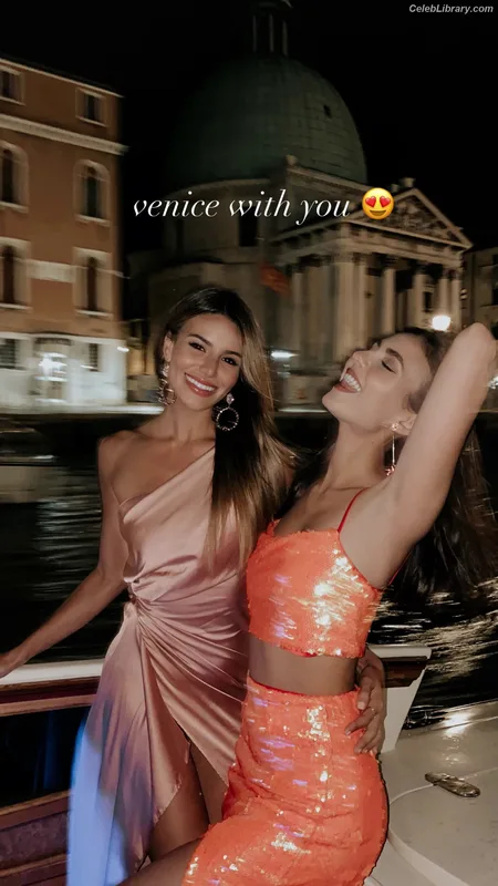 Victoria Justice photo 21 of 3442