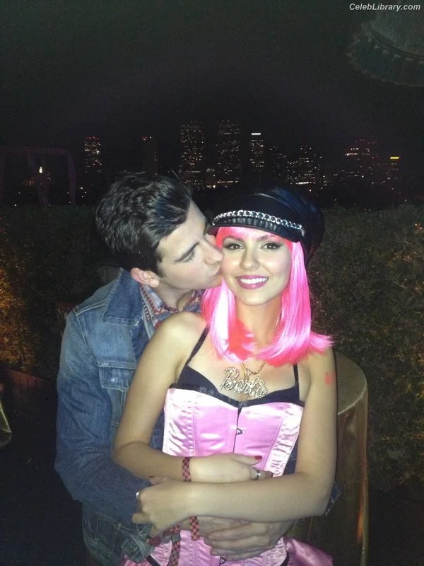 Victoria Justice photo 12 of 3442