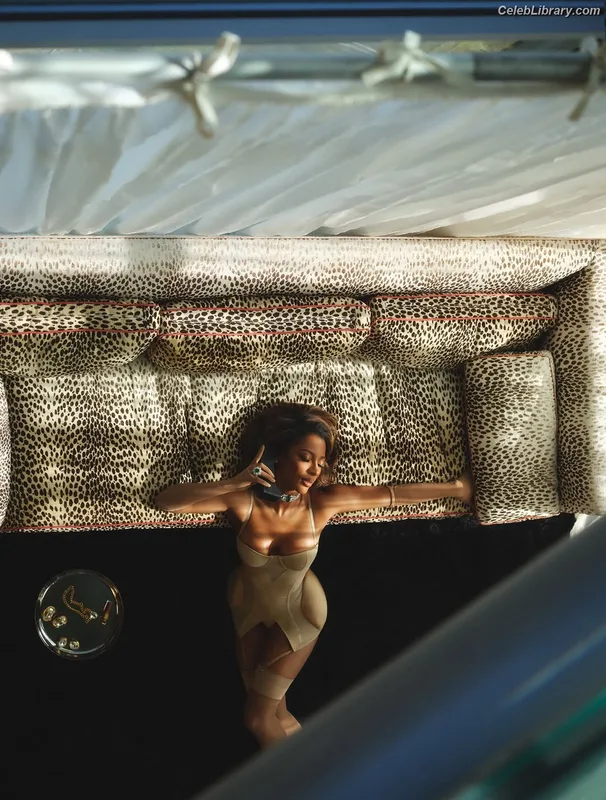 Victoria Monét photo 10 of 61