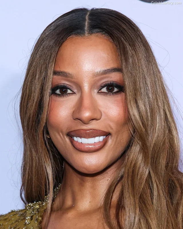 Victoria Monét photo 20 of 61