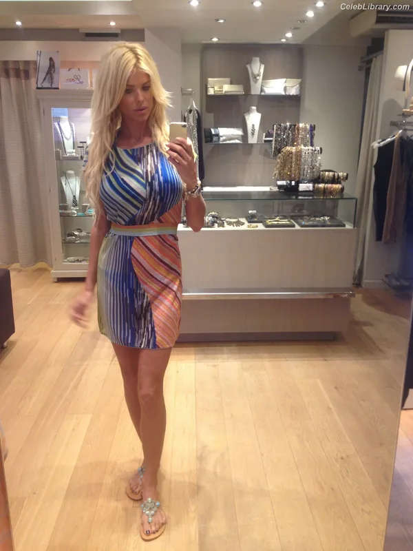 Victoria Silvstedt photo 22 of 159