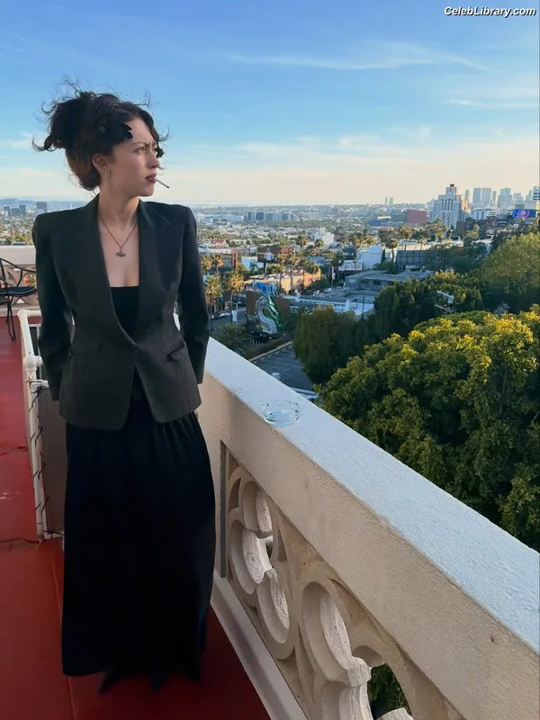 Violet Grohl photo 5 of 130