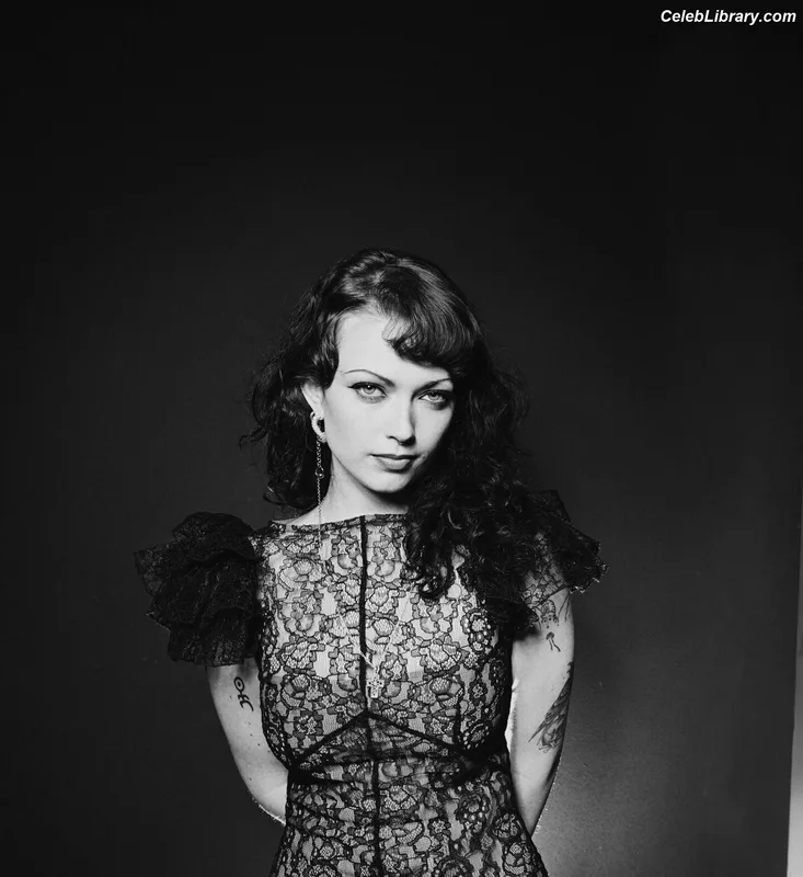 Violet Grohl photo 15 of 130