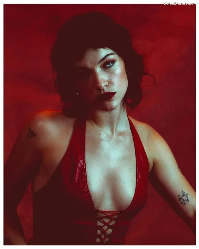 Violett beane photo 3 of 112