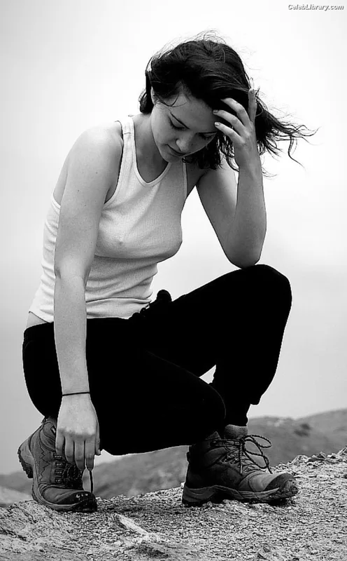 Violett beane photo 4 of 112