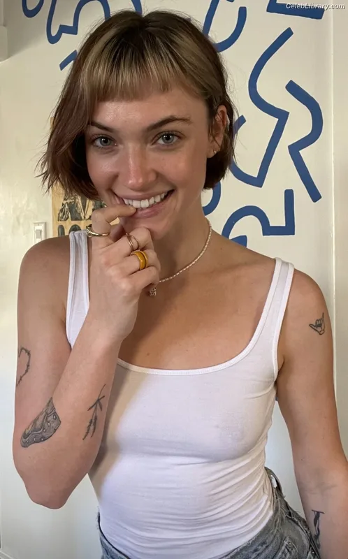 Violett beane photo 3 of 112