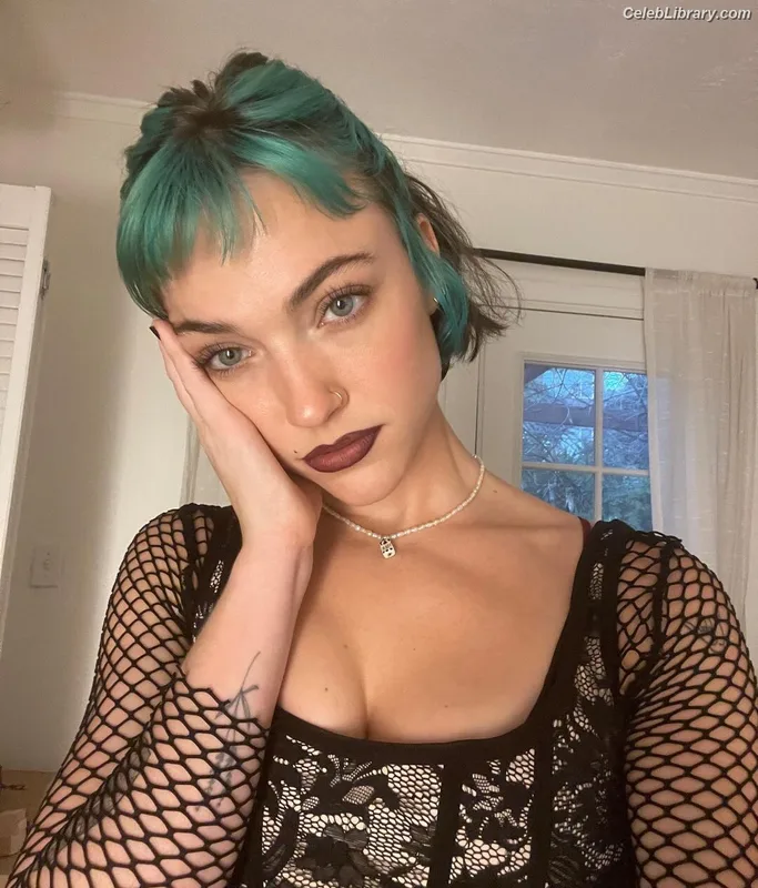 Violett beane photo 15 of 112