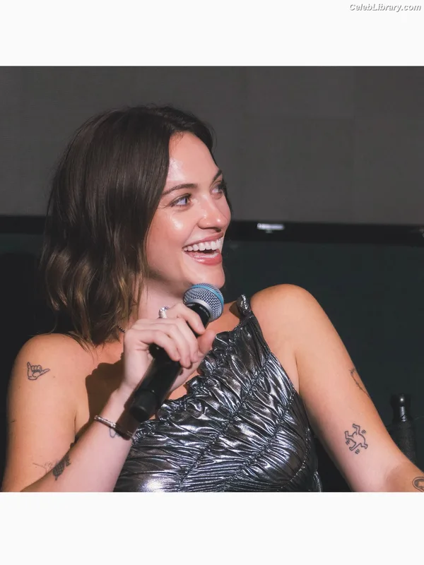 Violett beane photo 7 of 112
