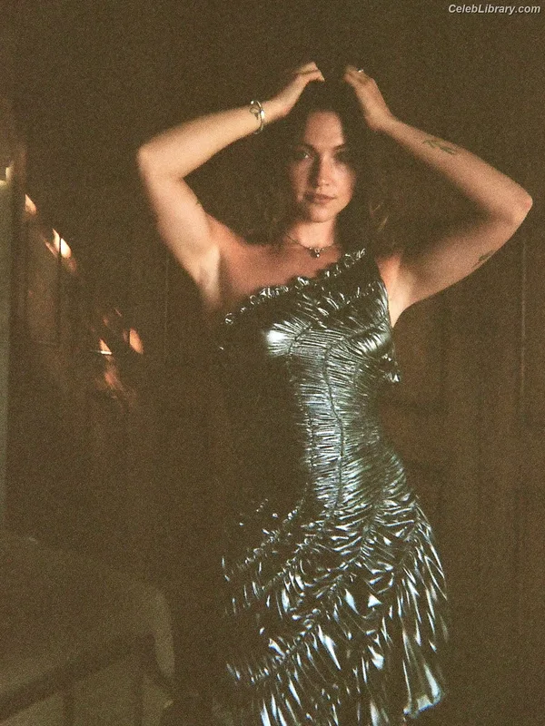 Violett beane photo 8 of 112