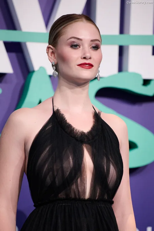 Virginia Gardner photo 11 of 521