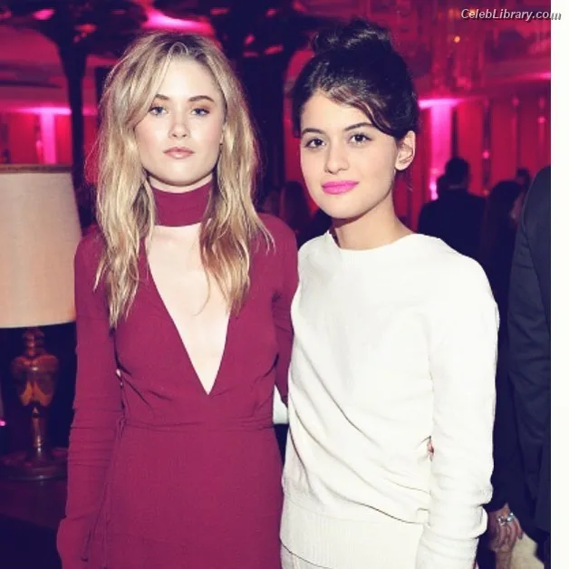 Virginia Gardner photo 14 of 521